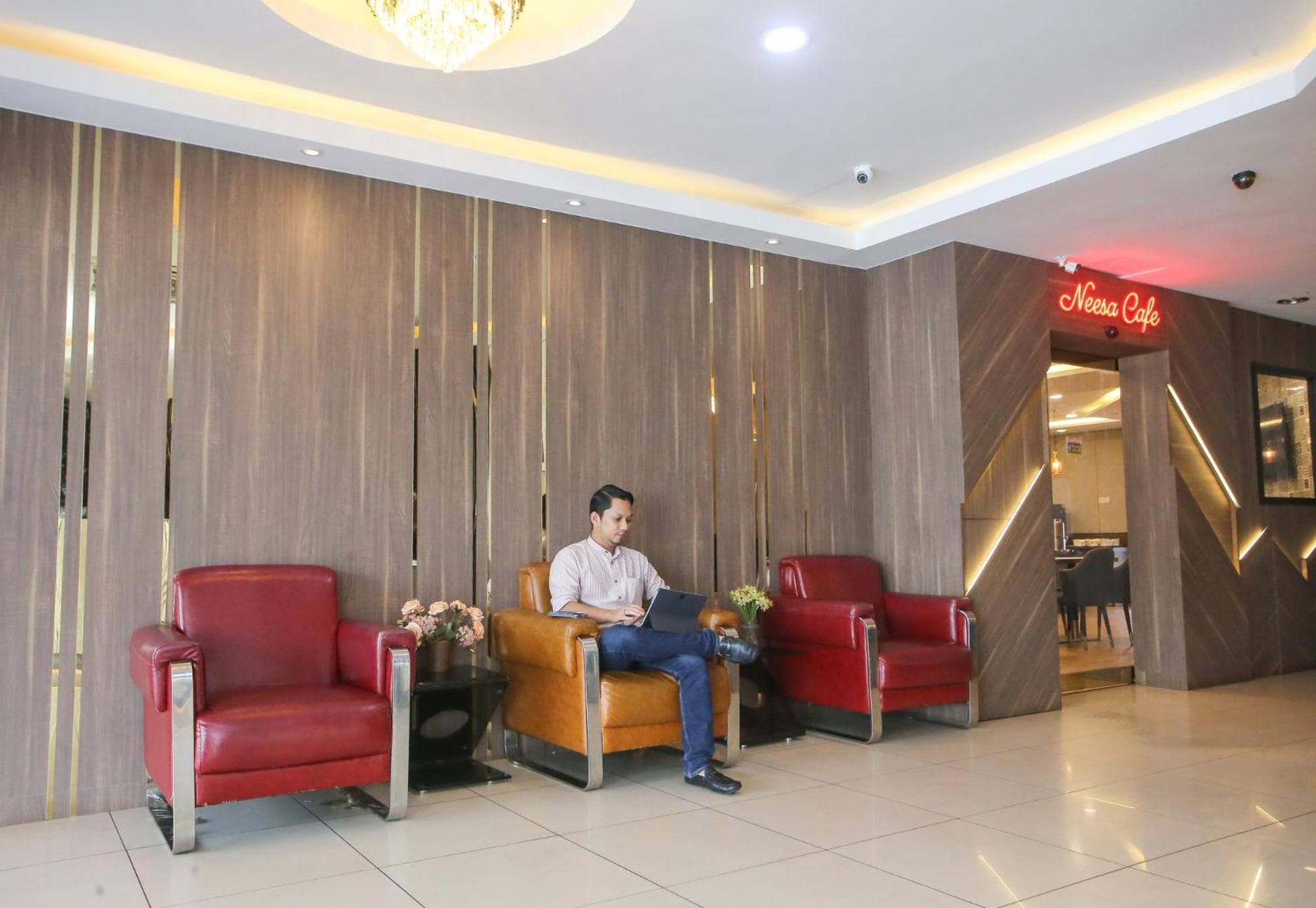 Golden Nasmir Hotel Μπουκίτ Μερταχάμ Εξωτερικό φωτογραφία